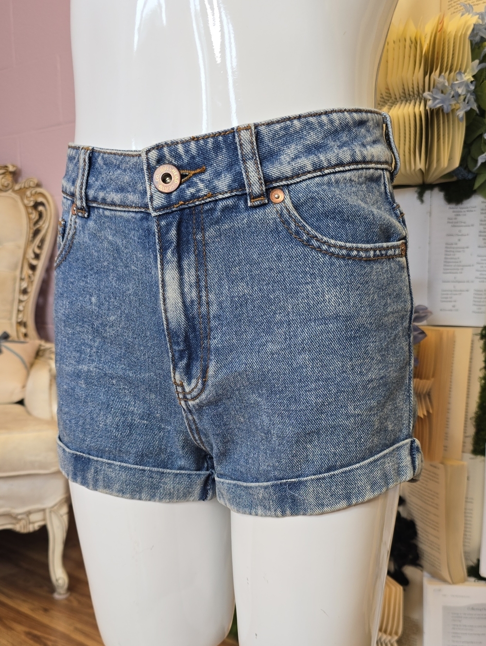 Bullhead Denim High-waist Mom Short Blue Acid Wash Sz 0